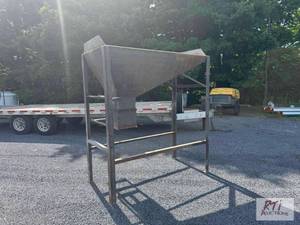 lot 66 image: Hopper bin.&nbspItem is located in...