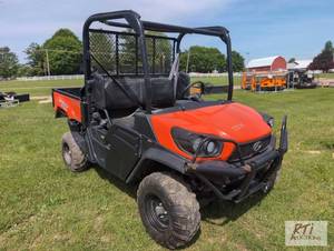 lot 75 image: 2022 Kubota RTV-XG850 sidekick util...