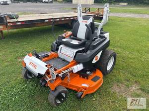 lot 89 image: New Stihl RZ 760i commercial zero t...
