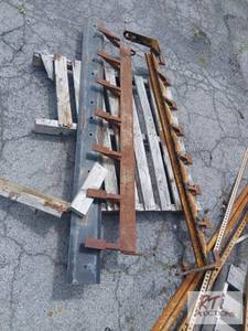 lot 122 image: Bolt on Edge. 74.5IN, 64IN, and 66I...