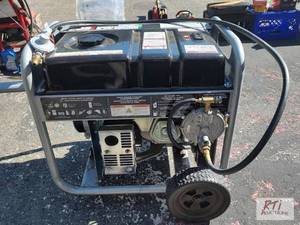lot 146 image: BRIGGS & STRATTON 7185 WATTS Dual F...
