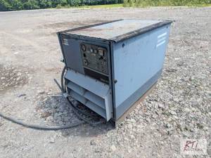 lot 154 image: Atlas Copco GA-11 Air Compressor. 1...