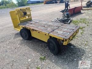 lot 156 image: Vintage Electric Yale Warehouse Car...