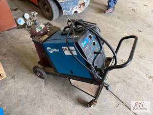 lot 183 image: Miller Millermatic 175 Wire Welder....
