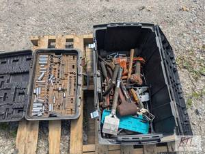 lot 188 image: Pallet with Tools.&nbspItem is loc...
