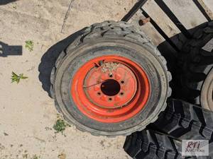 lot 196 image: (6) 27x8.50-15 Tires. (2) Used. (4)...