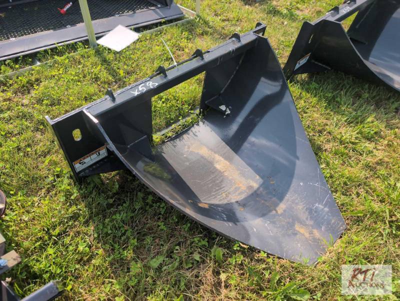 Wolverine 36in tree spade bucket. * | New Equipment NetAuction