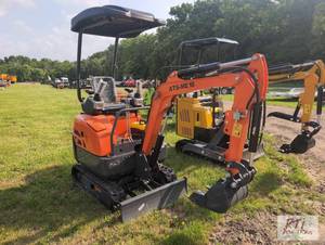 lot 7 image: ATS ME18 mini excavator 16in diggin...