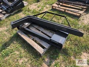 lot 21 image: AGT pallet forks for skid loader wi...