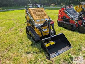 lot 25 image: AGT MX-CRT 23 tracked mini skid loa...