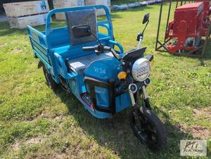 lot 26 image: AGT 3 wheeled electric dump cart wi...