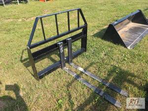 lot 101 image: Kivel 2000lb pallet forks for skid ...
