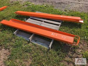 lot 142 image: 2X Pair of 7ft fork extensions. MD...