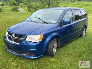 lot 26 image: 2011 Dodge Grand Caravan Mainstr...