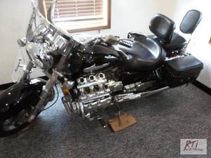 lot 38 image: 2003 HONDA VALKYRIE F6C Interstate....