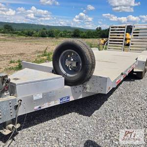 lot 45 image: 2021 EBY Low Profile Equipment Trai...