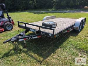 lot 46 image: 2015 PJ 16ft tandem axle fender tra...