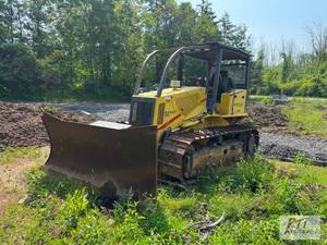 lot 91 image: New Holland DC100 bulldozer. THU. M...
