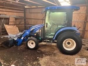 lot 112 image: 2009 New Holland boomer 3040 tracto...