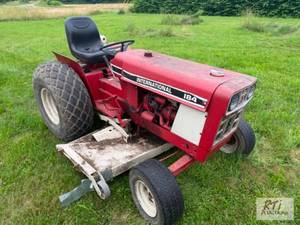 lot 121 image: International 184 Farmall Cub Low B...