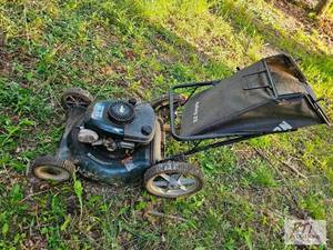 lot 151 image: Craftsman 6hp push power with mulch...