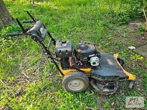 lot 152 image: Craftsman 33in self propelled mower...