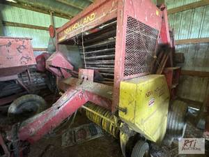 lot 163 image: New Holland 852 Auto Wrap round ...