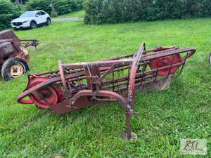 lot 166 image: MASSEY HARRIS M-H -21 Side-Delivery...