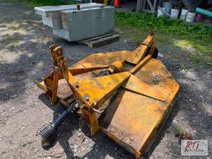 lot 188 image: FMC Side Winder 5BY5 brush cutter. ...