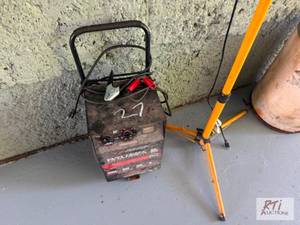 lot 217 image: Schumacher SE-6030 Battery Charger....