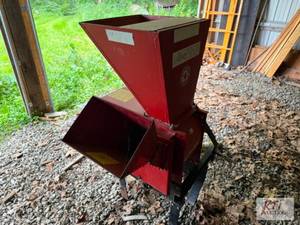lot 227 image: MasKISSIC&nbspTPH-12 Hammer mill s...