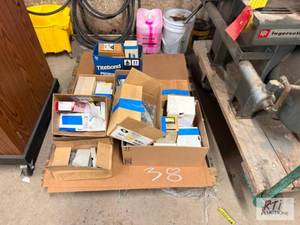 lot 260 image: FREY & CAMPBELL INC. Surplus Sell Off.