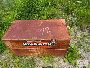 lot 285 image: Job Box.&nbspThe items are located...
