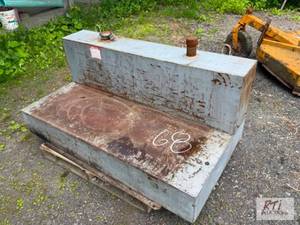 lot 340 image: 105GL Fuel Tank.&nbspThe items are...