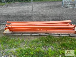 lot 351 image: (23) Pieces of teardrop pallet pack...