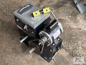 lot 453 image: LiftMaster Elite Series Logic 4....