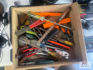 lot 459 image: Lot of assorted truck lights, tools...