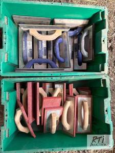 lot 462 image: Lot of grout floats. NEW. Item is l...
