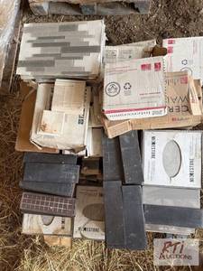 lot 468 image: Lot of various tile.&nbspItem is l...