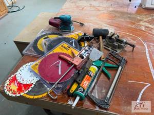 lot 470 image: Lot with miscellaneous circular saw...