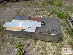 lot 506 image: Steel box.&nbspThe items are locat...