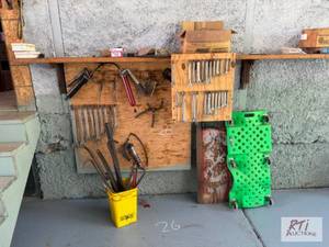 lot 515 image: Tool Set, Creepers, Grease Guns and...