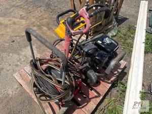 lot 518 image: Two pressure washers. DeWalt 3000 P...