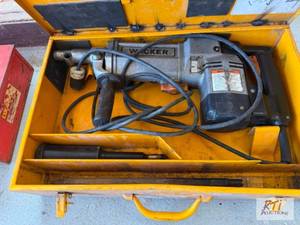lot 521 image: WACKER Power Chisel. In box. The it...