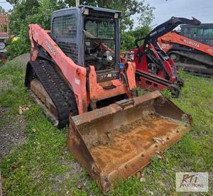 lot 95A image: 2012 Kubota SVL90 - 2 track skid lo...