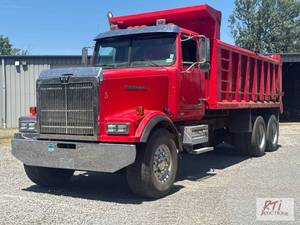 lot 3 image: 2000 Western Star 4964FX tandem axl...