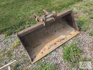 lot 14 image: Werk Breau 48-inch ditching bucket ...