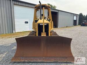 Cat D3G XL dozer, 6-way 8 foot blad...