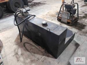 lot 60 image: 105 gallon pickup fuel transfer tan...
