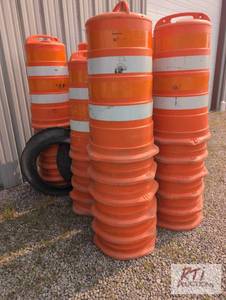 lot 64 image: 35X traffic barrels - no bases...